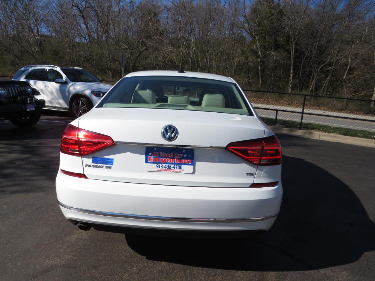 Volkswagen Passat 4dr Sdn 1.8T Auto SE 2016