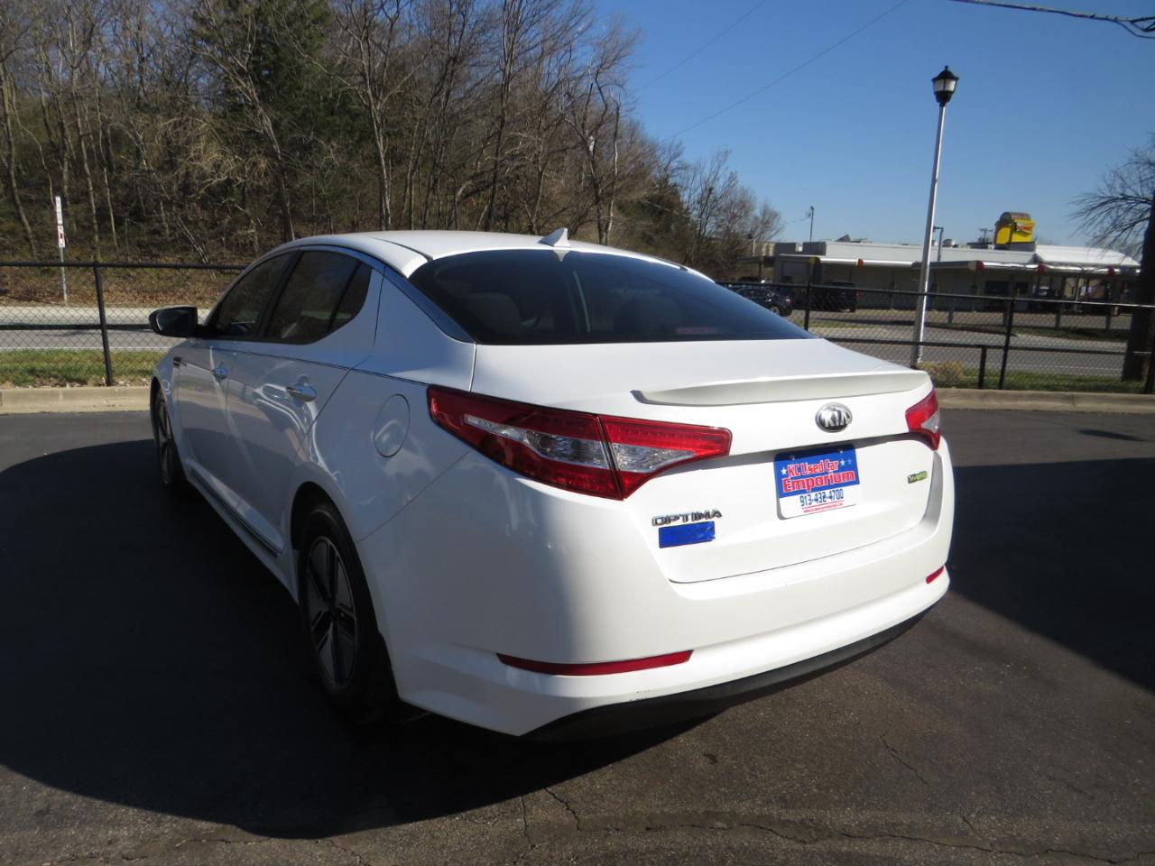 Kia Optima Hybrid 4dr Sdn 2.4L Auto LX 2013