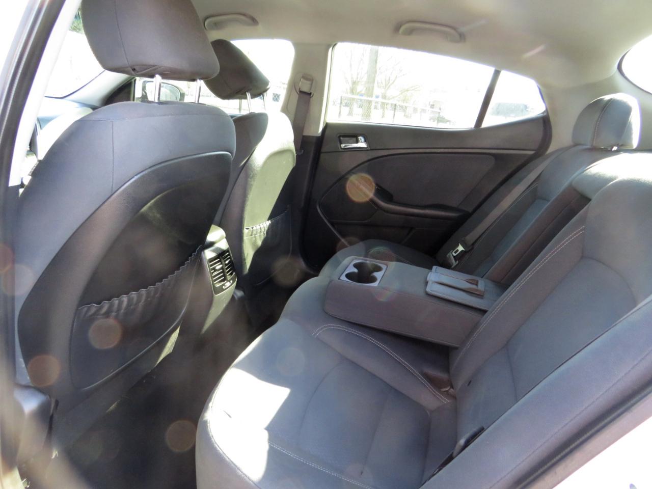 Kia Optima Hybrid 4dr Sdn 2.4L Auto LX 2013