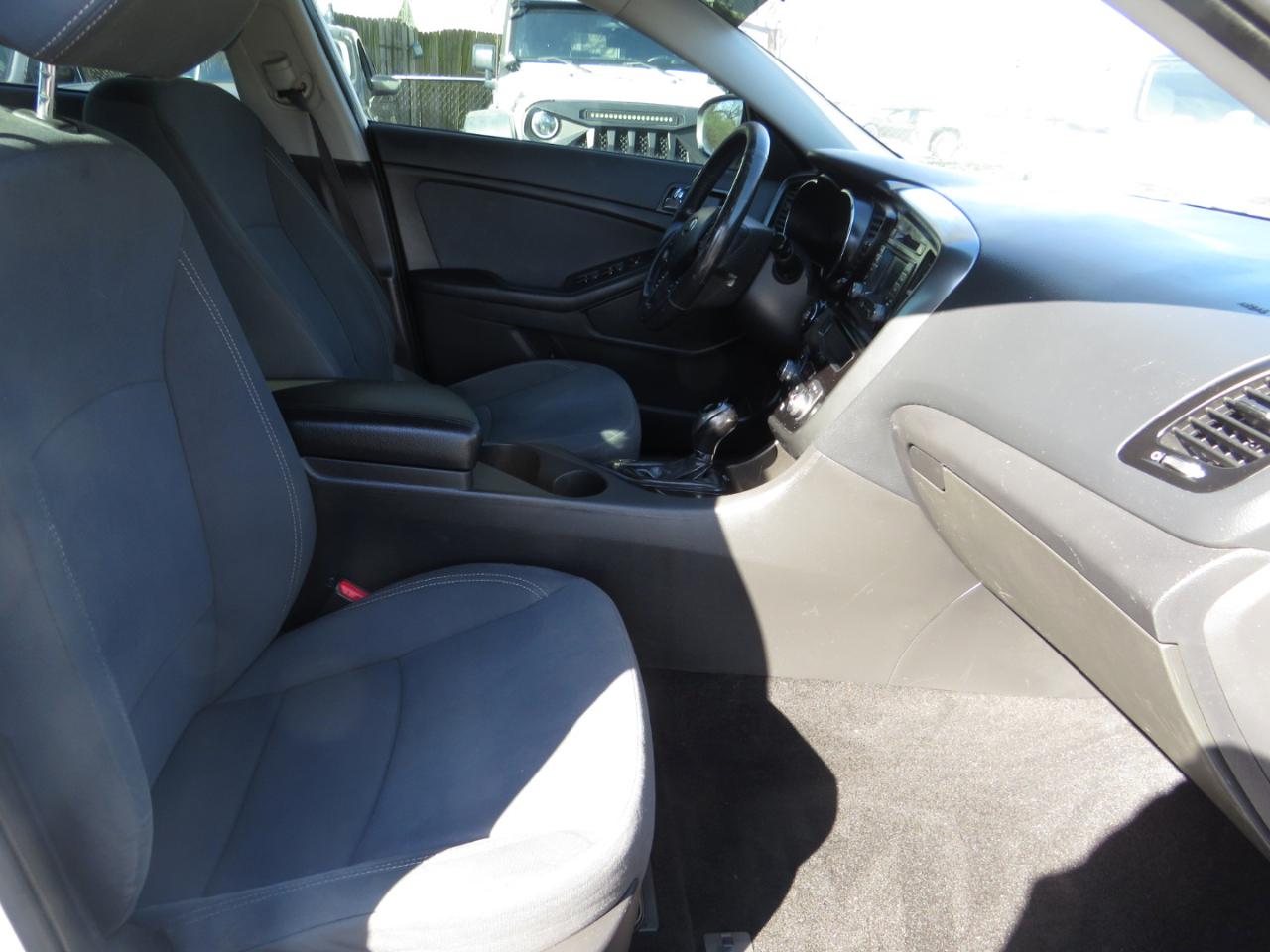 Kia Optima Hybrid 4dr Sdn 2.4L Auto LX 2013