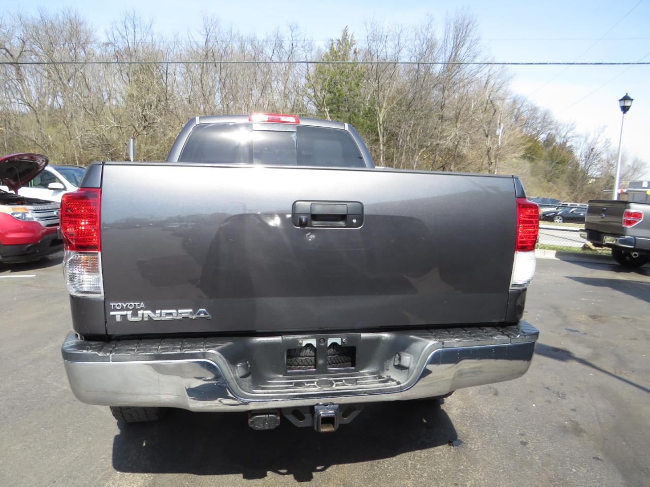 Toyota Tundra 2WD Truck Double Cab 4.6L V8 6-Spd AT (Natl) 2012