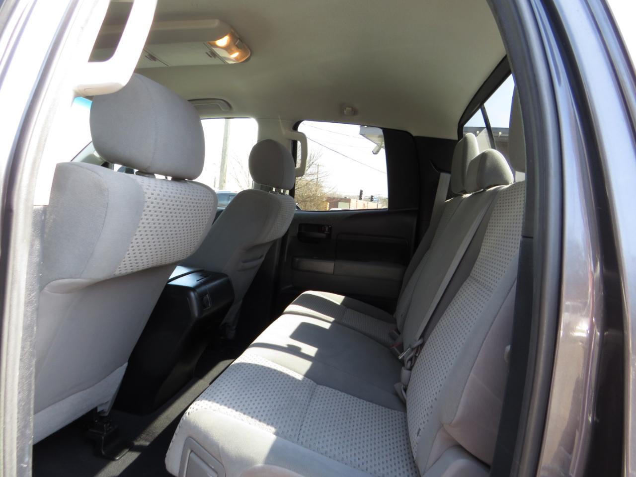 Toyota Tundra 2WD Truck Double Cab 4.6L V8 6-Spd AT (Natl) 2012