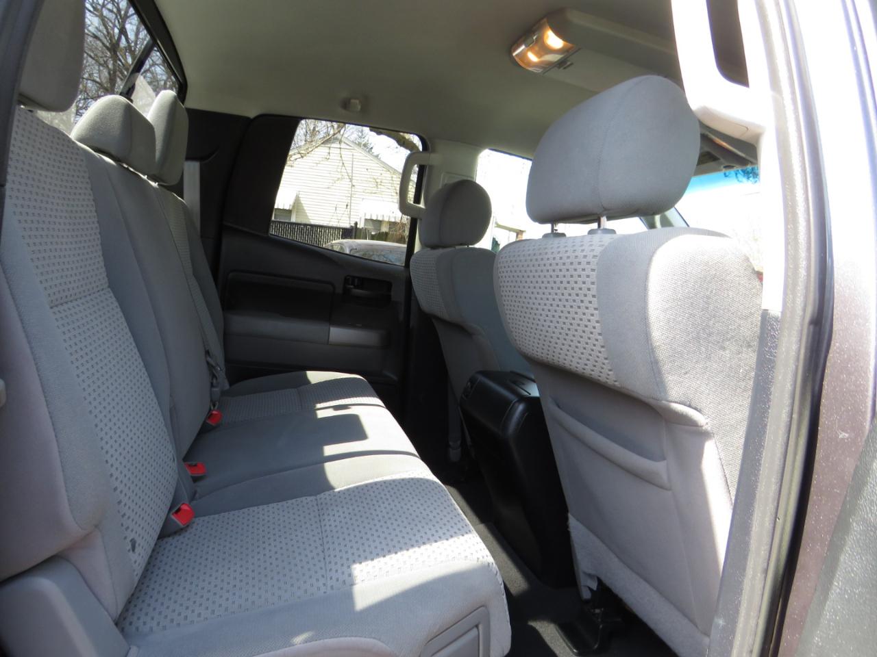 Toyota Tundra 2WD Truck Double Cab 4.6L V8 6-Spd AT (Natl) 2012