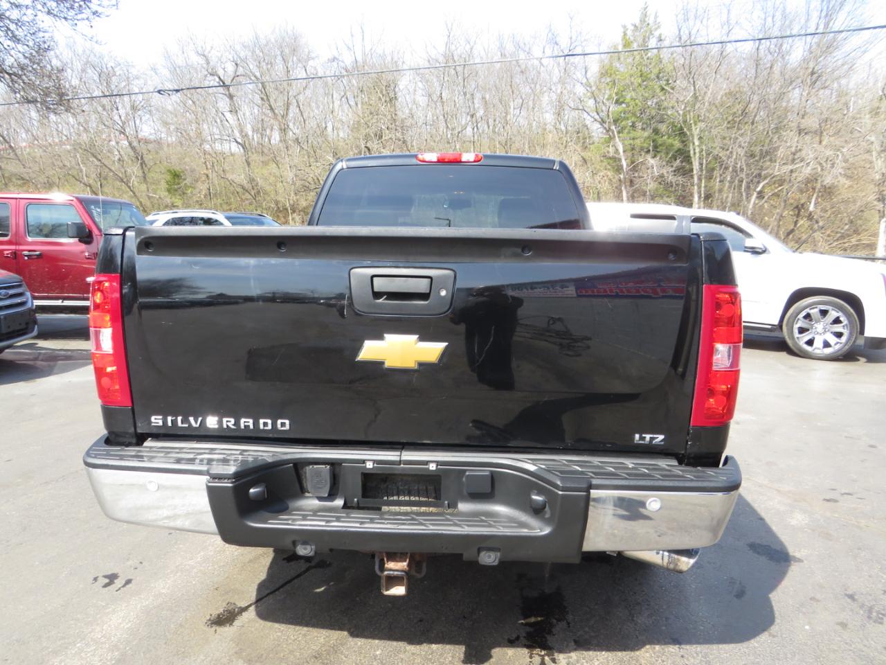 Chevrolet Silverado 1500 4WD Ext Cab 143.5" LTZ 2012