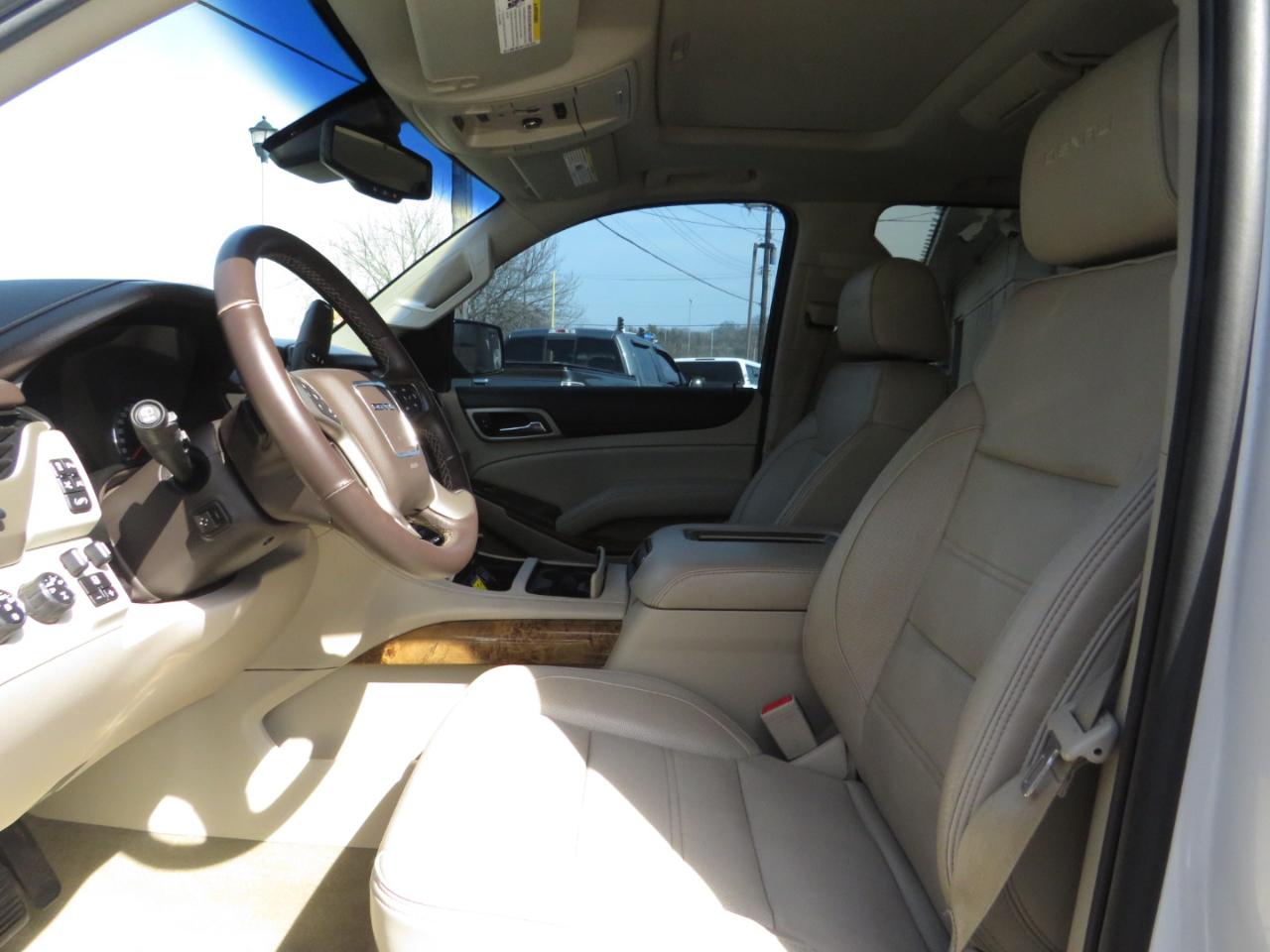 GMC Yukon XL 4WD 4dr Denali 2016