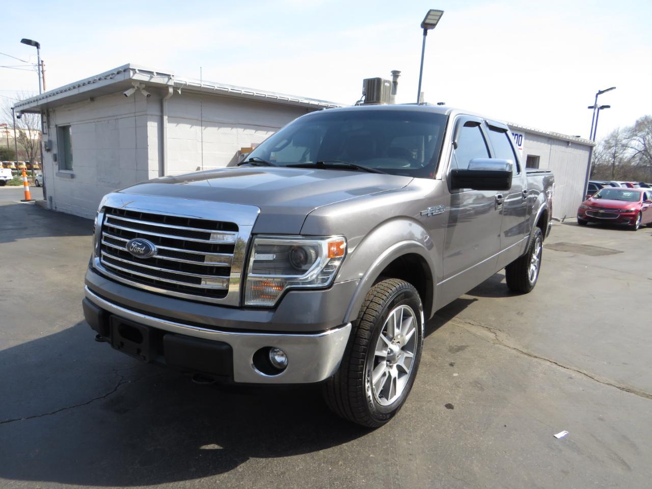Ford F-150 4WD SuperCrew 145" Platinum 2014