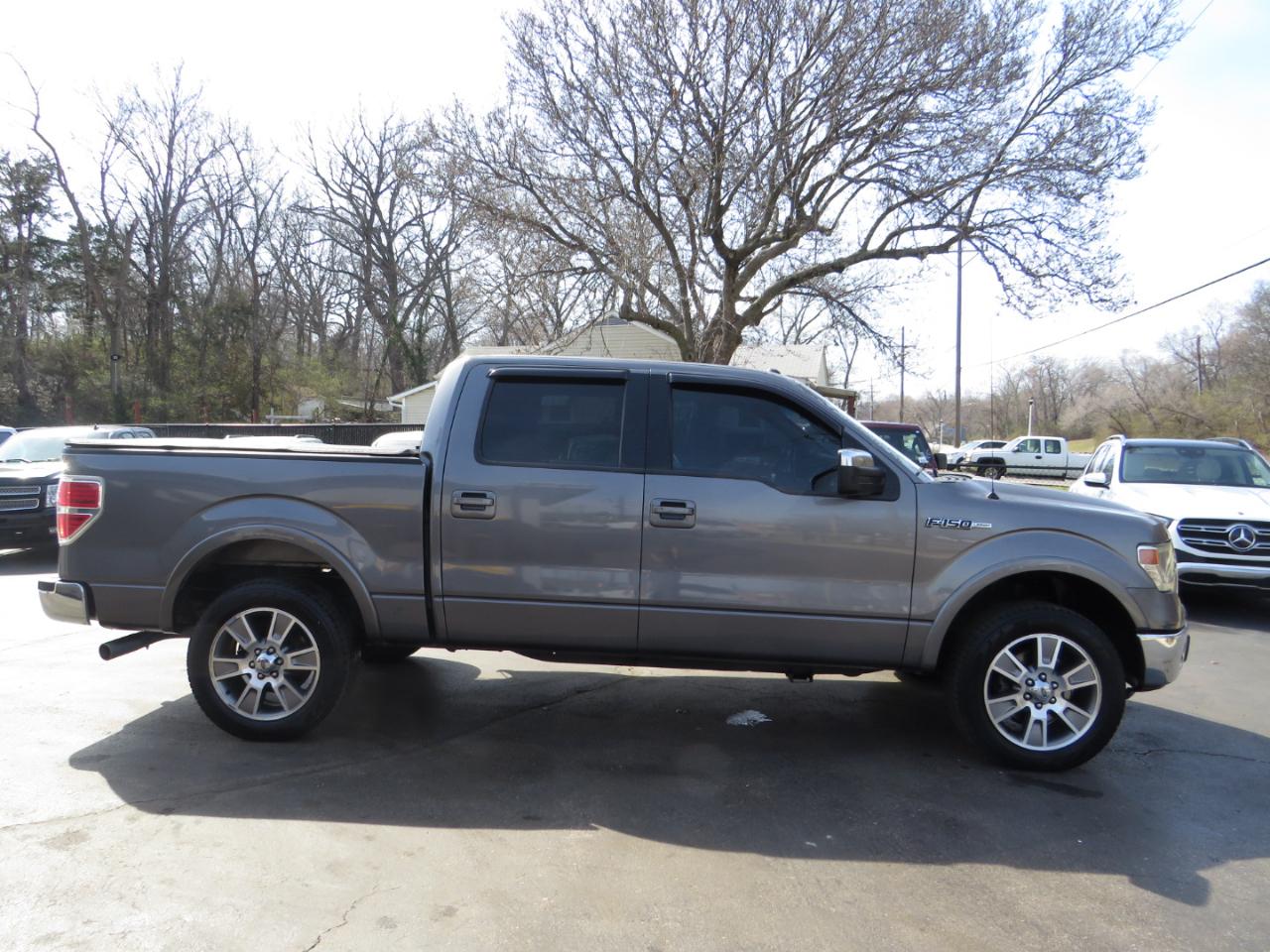 Ford F-150 4WD SuperCrew 145" Platinum 2014