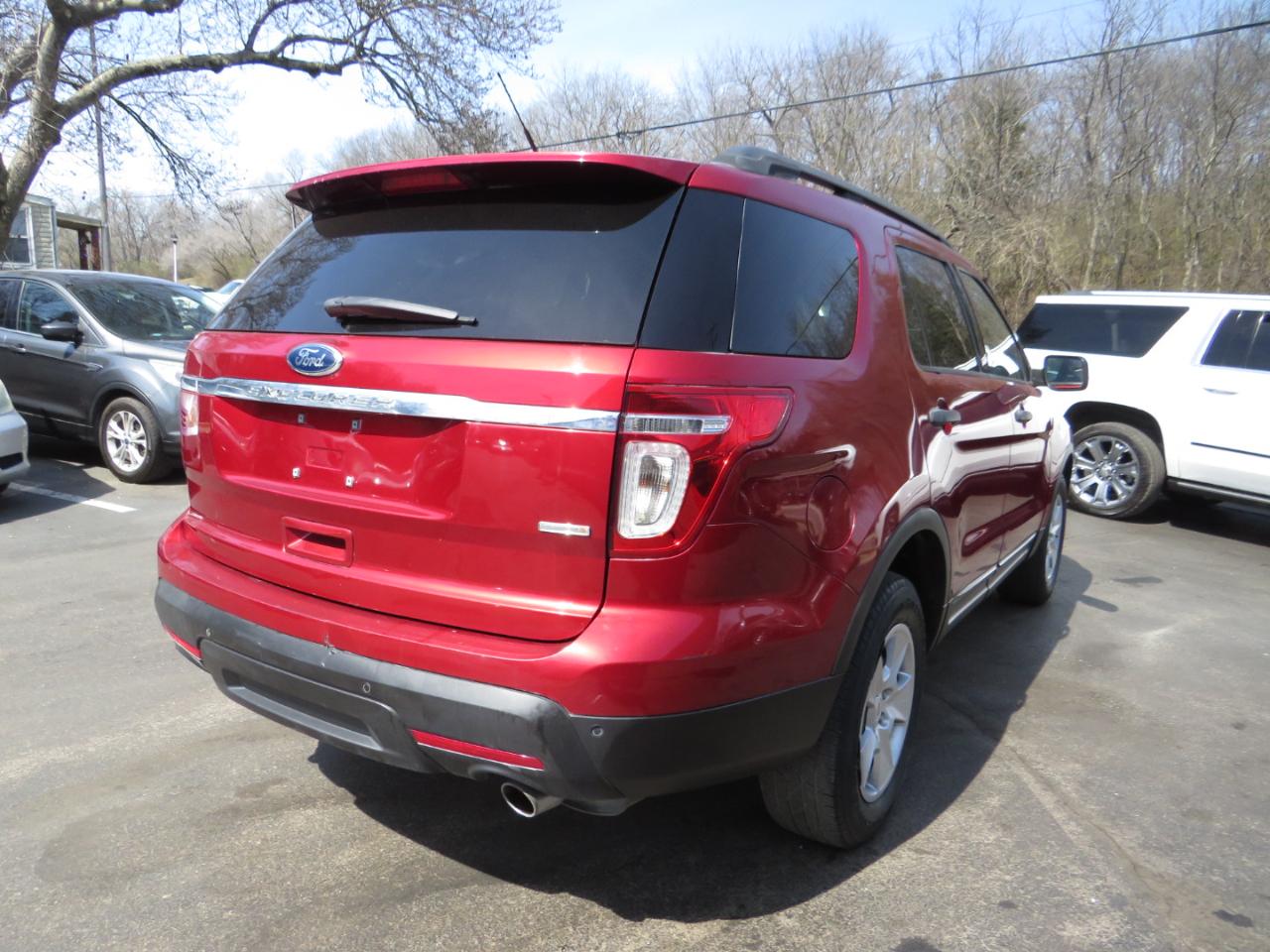 Ford Explorer 4WD 4dr Base 2013