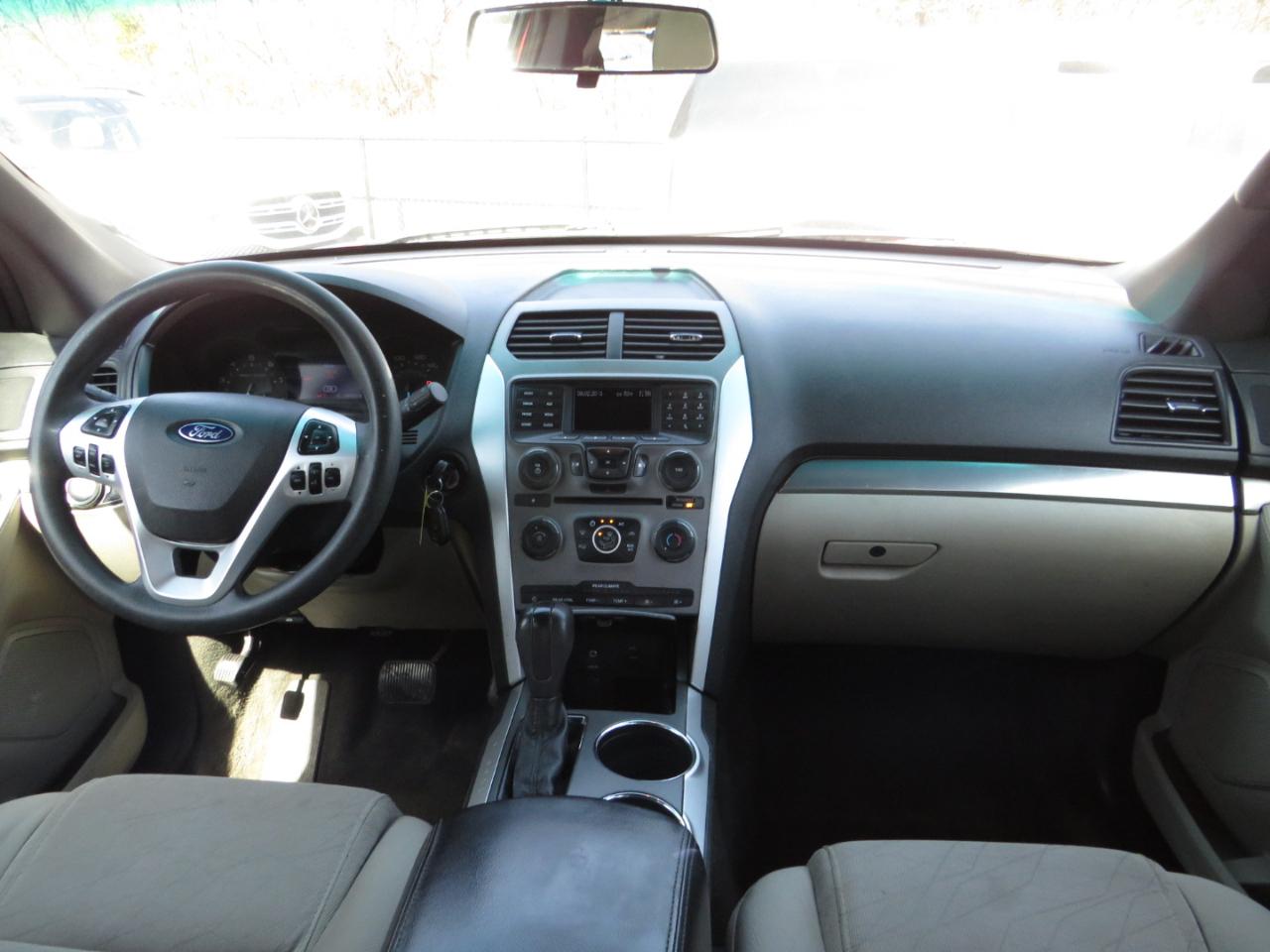 Ford Explorer 4WD 4dr Base 2013