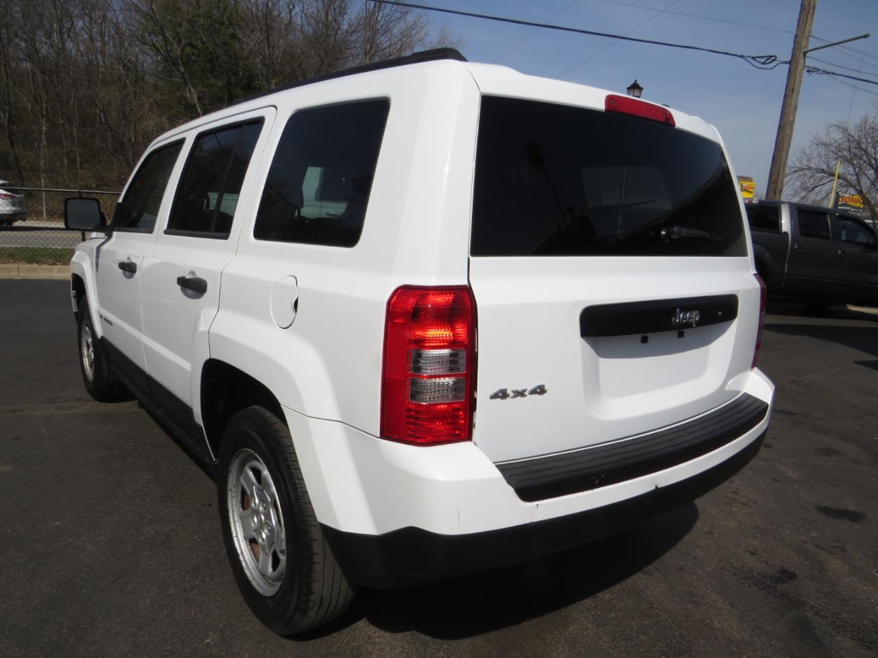 Jeep Patriot 4WD 4dr Sport 2014