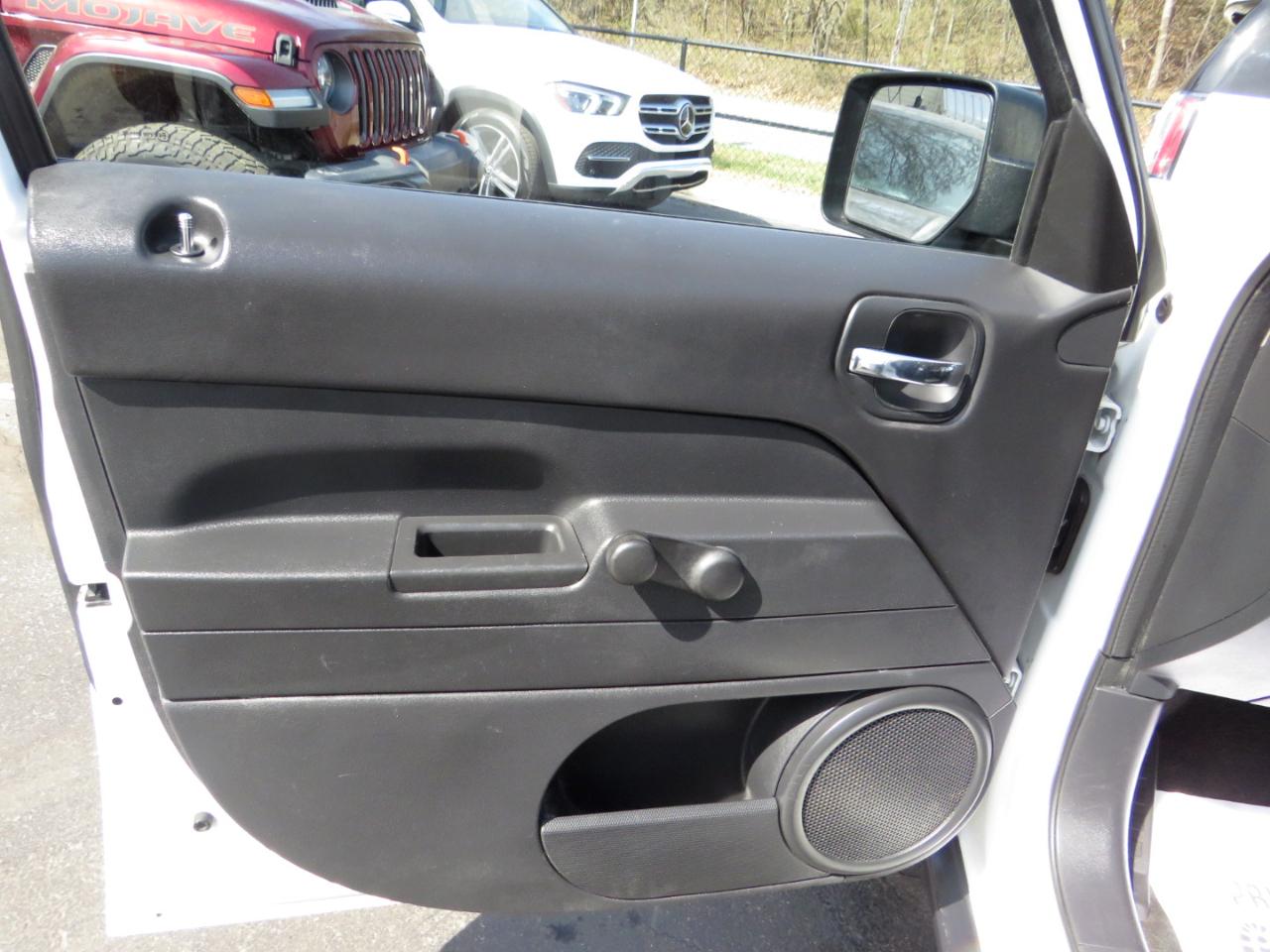 Jeep Patriot 4WD 4dr Sport 2014