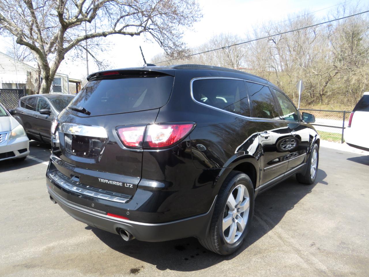 Chevrolet Traverse AWD 4dr LTZ 2016