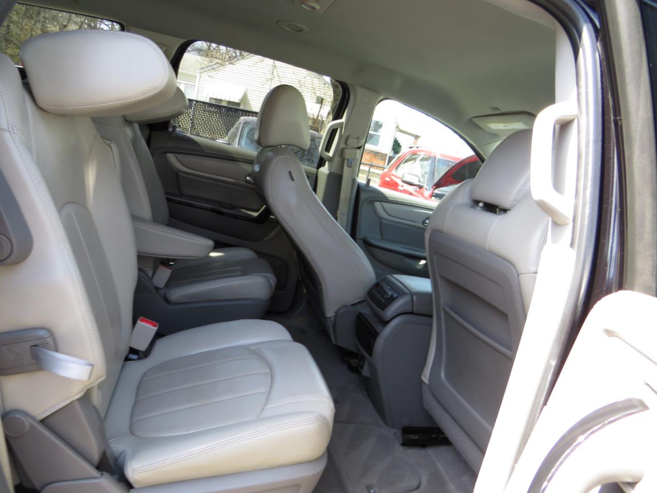 Chevrolet Traverse AWD 4dr LTZ 2016