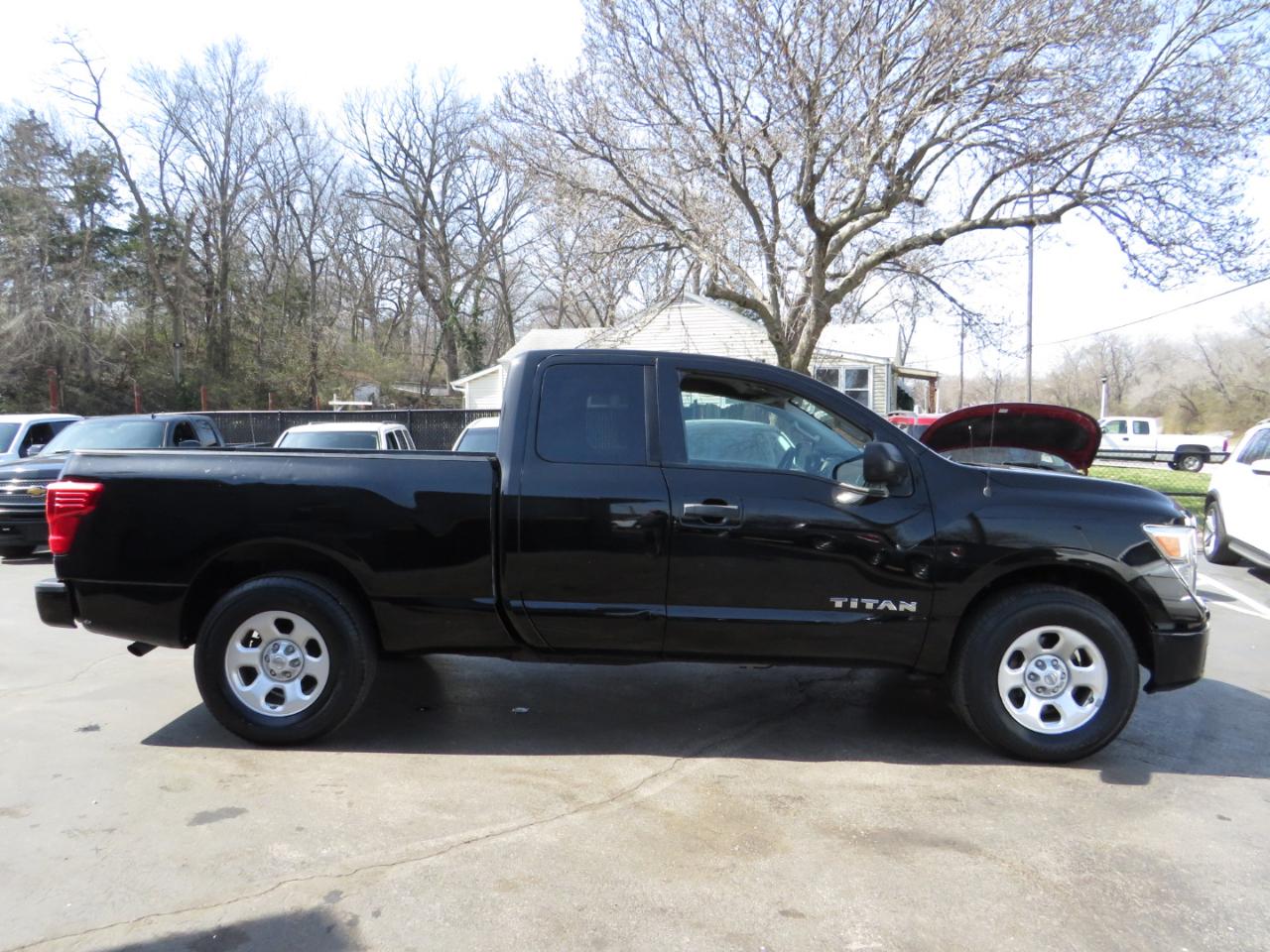 Nissan Titan 4x4 King Cab S 2017