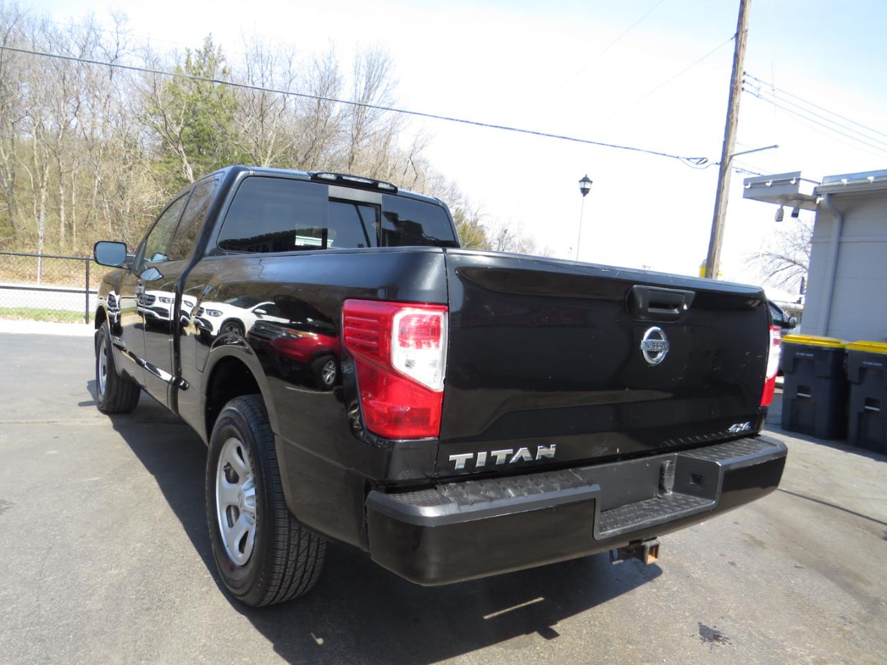 Nissan Titan 4x4 King Cab S 2017