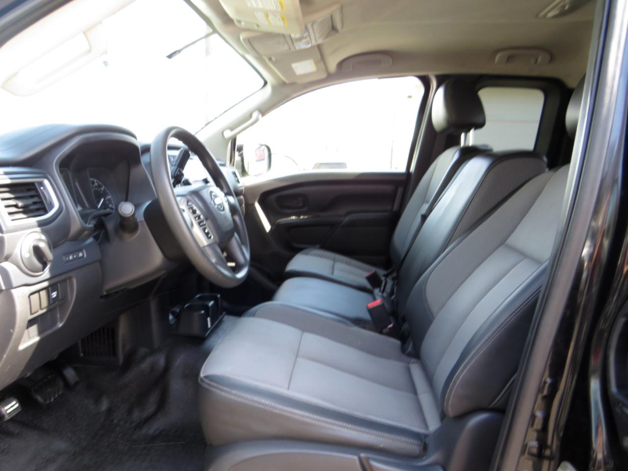 Nissan Titan 4x4 King Cab S 2017