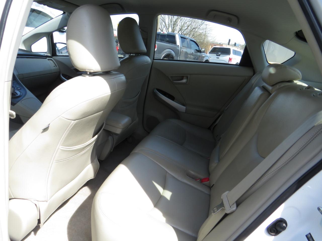 Toyota Prius 5dr HB III (Natl) 2010