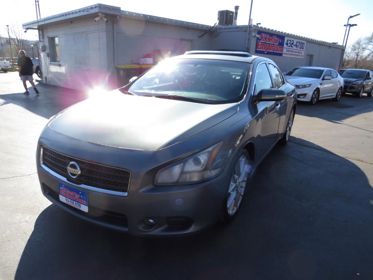 Nissan Maxima 4dr Sdn V6 CVT 3.5 SV w/Sport Pkg 2011