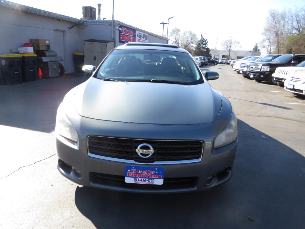 Nissan Maxima 4dr Sdn V6 CVT 3.5 SV w/Sport Pkg 2011