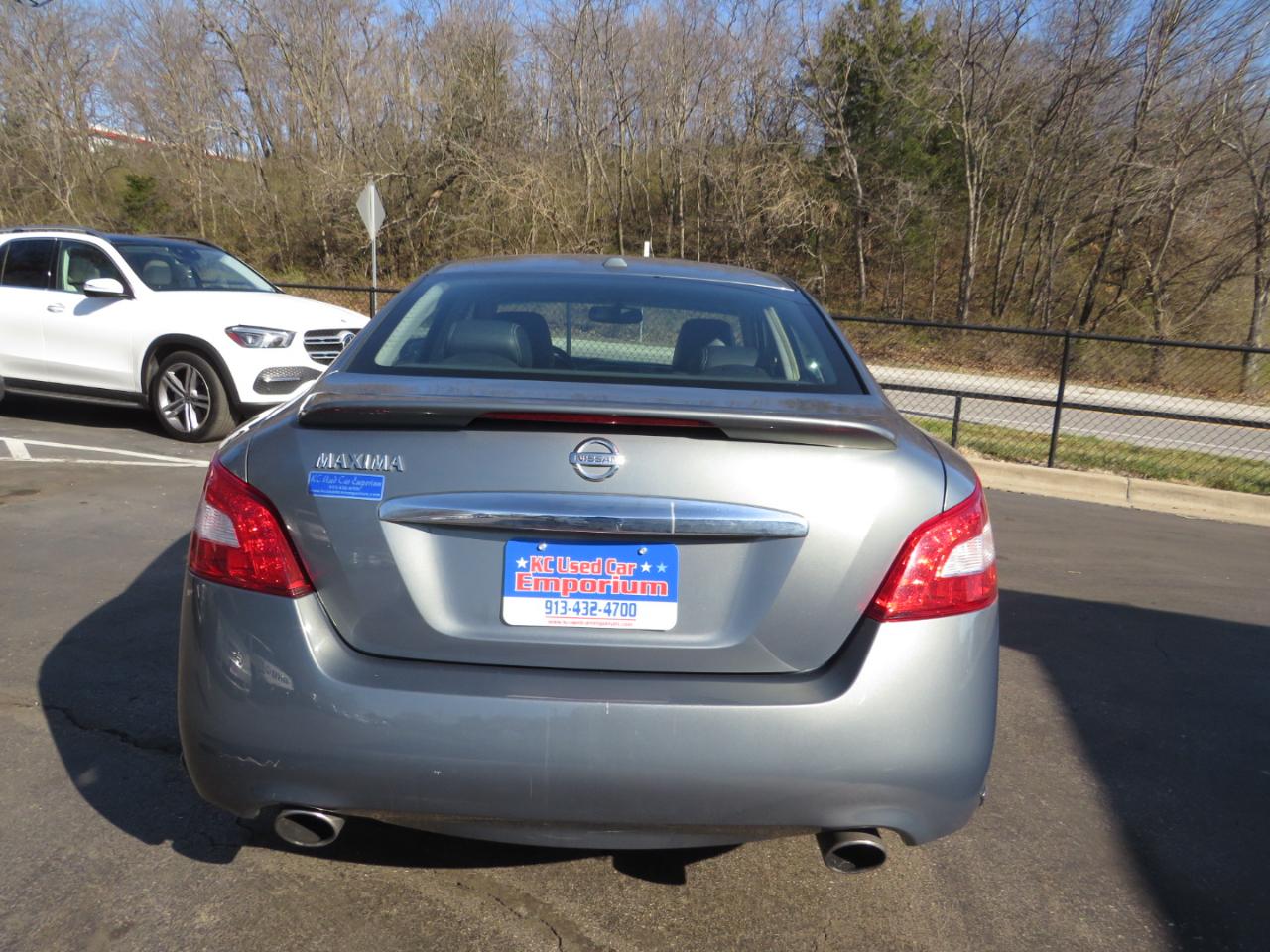 Nissan Maxima 4dr Sdn V6 CVT 3.5 SV w/Sport Pkg 2011