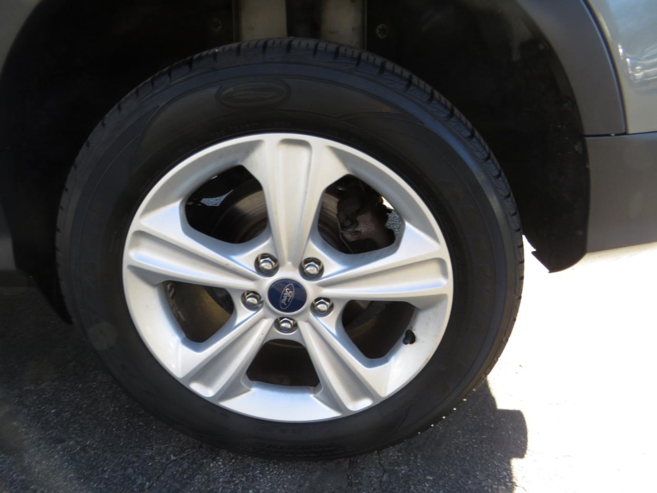 Ford Escape FWD 4dr SE 2014