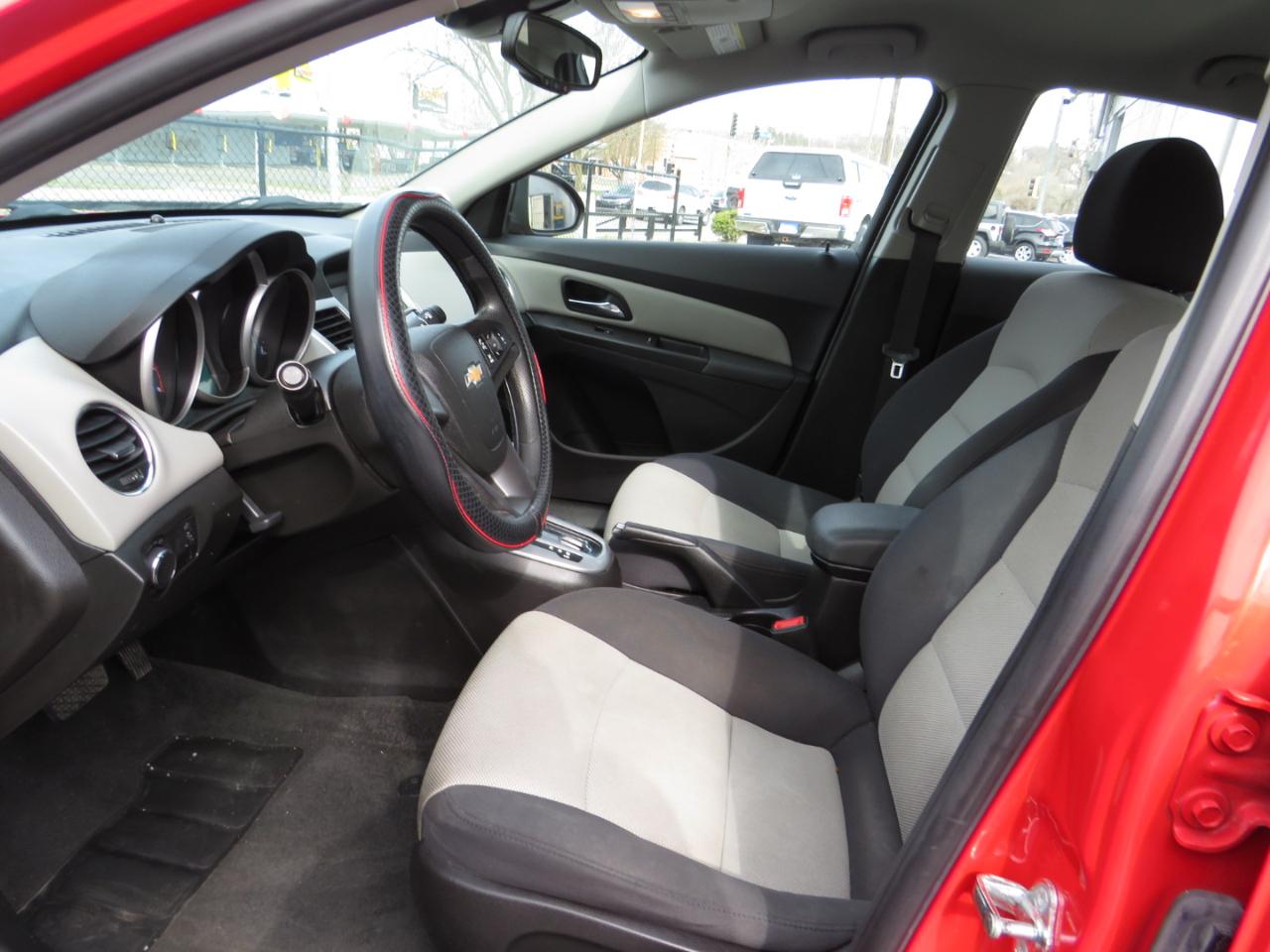 Chevrolet Cruze Limited 4dr Sdn Auto LS 2016