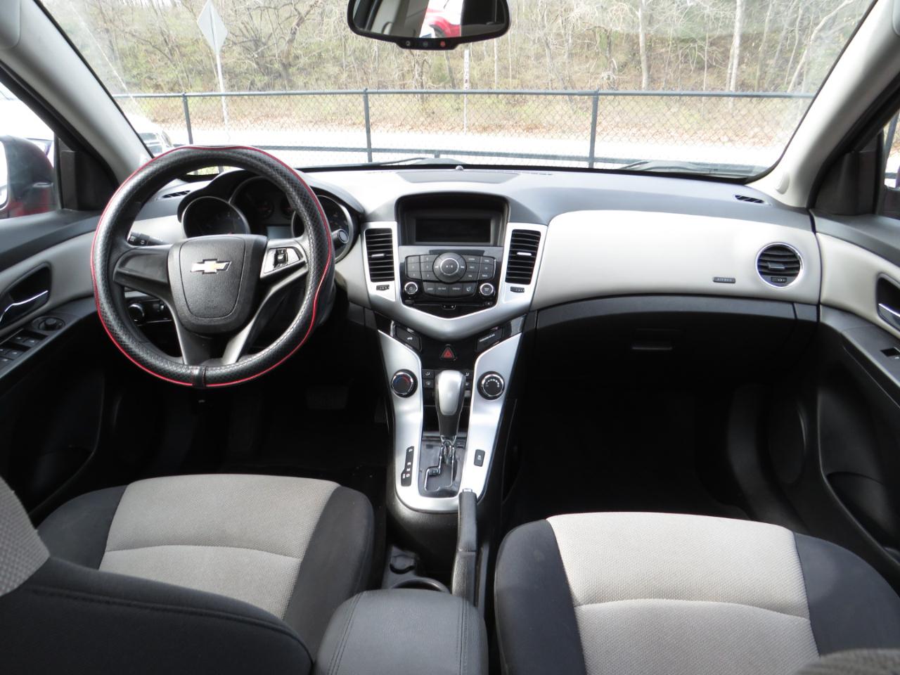 Chevrolet Cruze Limited 4dr Sdn Auto LS 2016