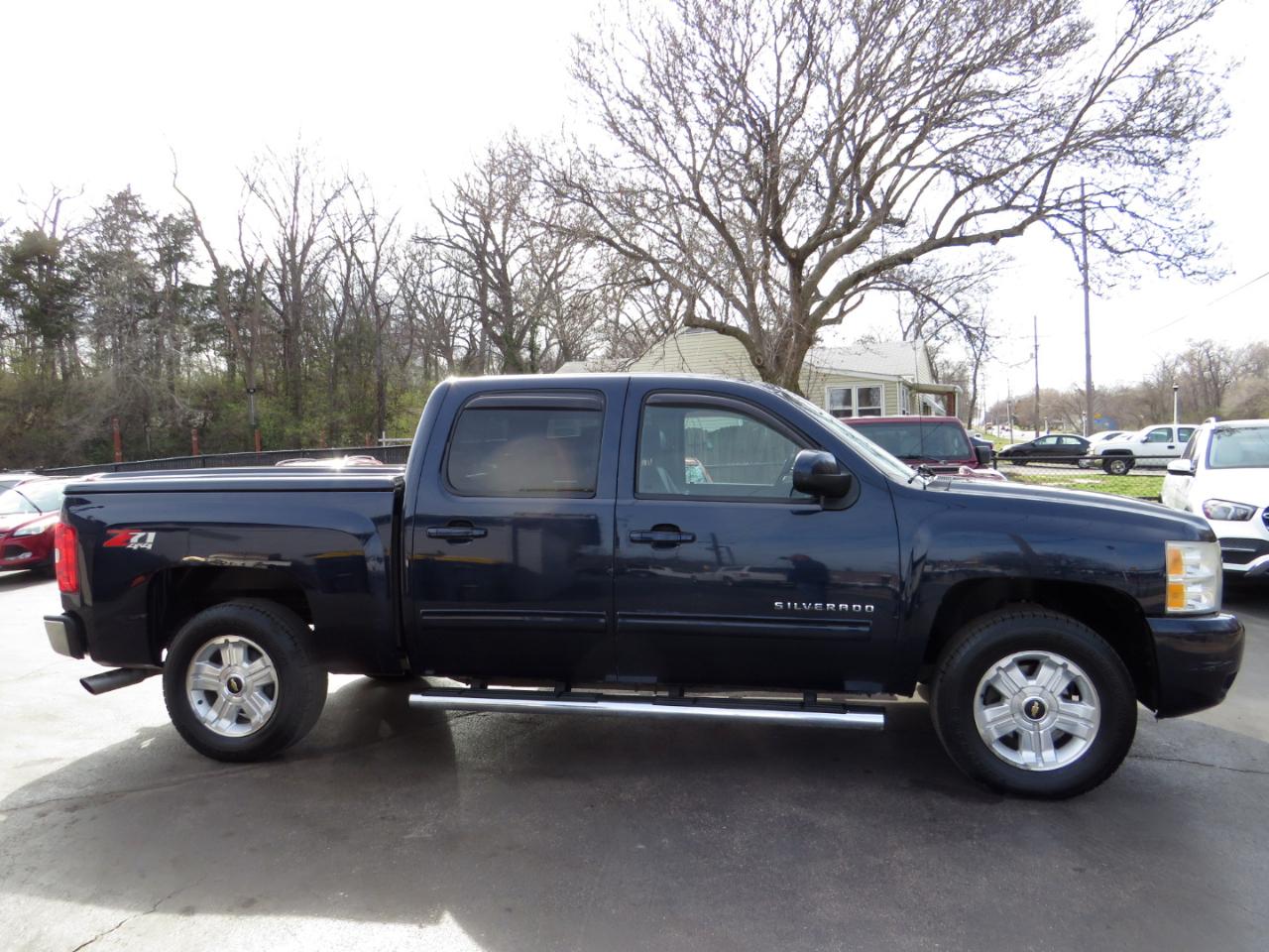 Chevrolet Silverado 1500 4WD Crew Cab 143.5" LTZ 2011