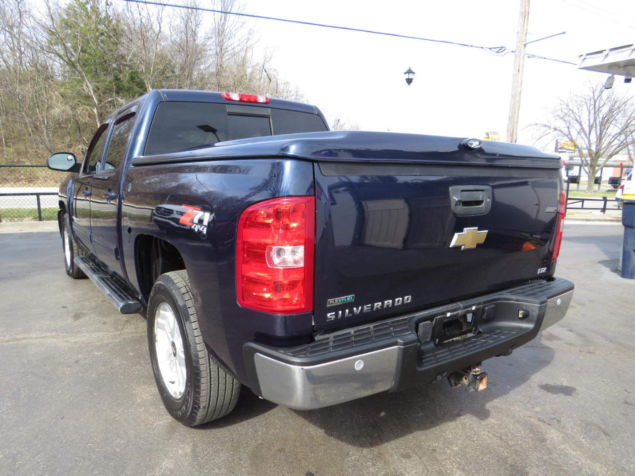 Chevrolet Silverado 1500 4WD Crew Cab 143.5" LTZ 2011