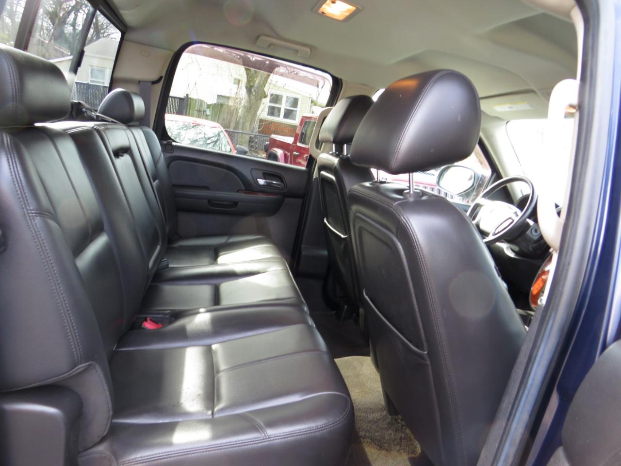 Chevrolet Silverado 1500 4WD Crew Cab 143.5" LTZ 2011