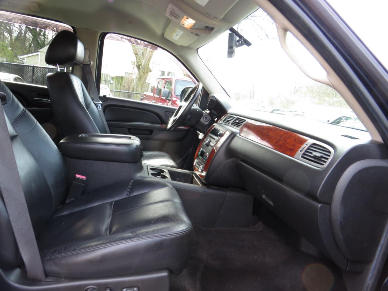 Chevrolet Silverado 1500 4WD Crew Cab 143.5" LTZ 2011