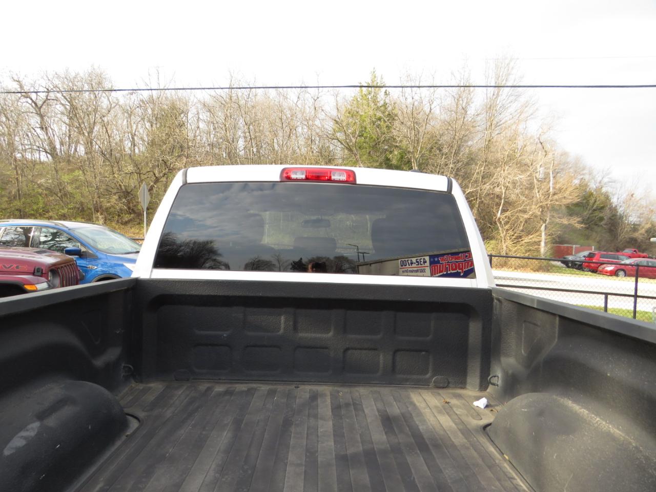 RAM 1500 4WD Quad Cab 140.5" SLT 2011