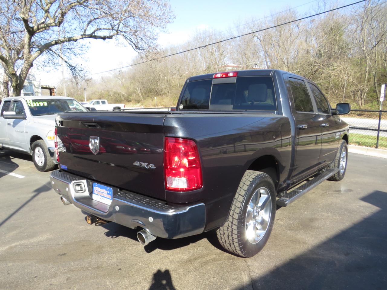 RAM 1500 4WD Crew Cab 140.5" Big Horn 2016