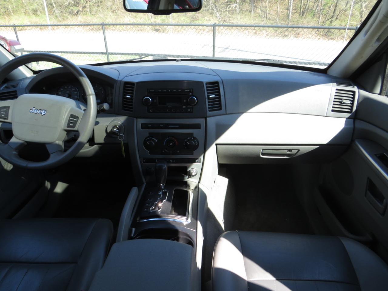 Jeep Grand Cherokee 4dr Laredo 4WD 2006