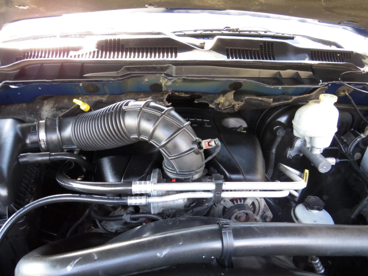 Dodge Ram 1500 4WD Crew Cab 140.5" SLT 2010