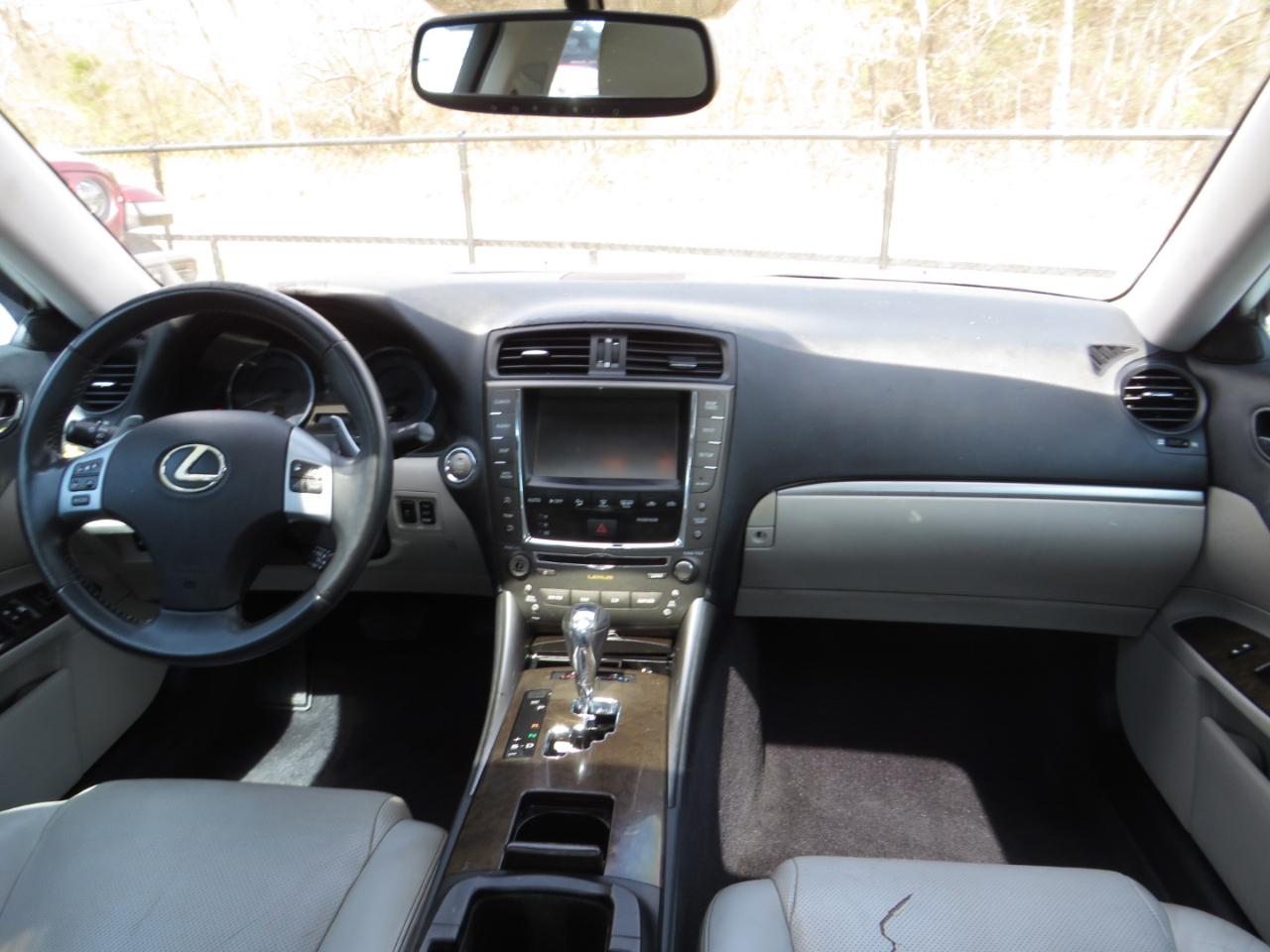 Lexus IS 250 4dr Sport Sdn Man RWD 2011