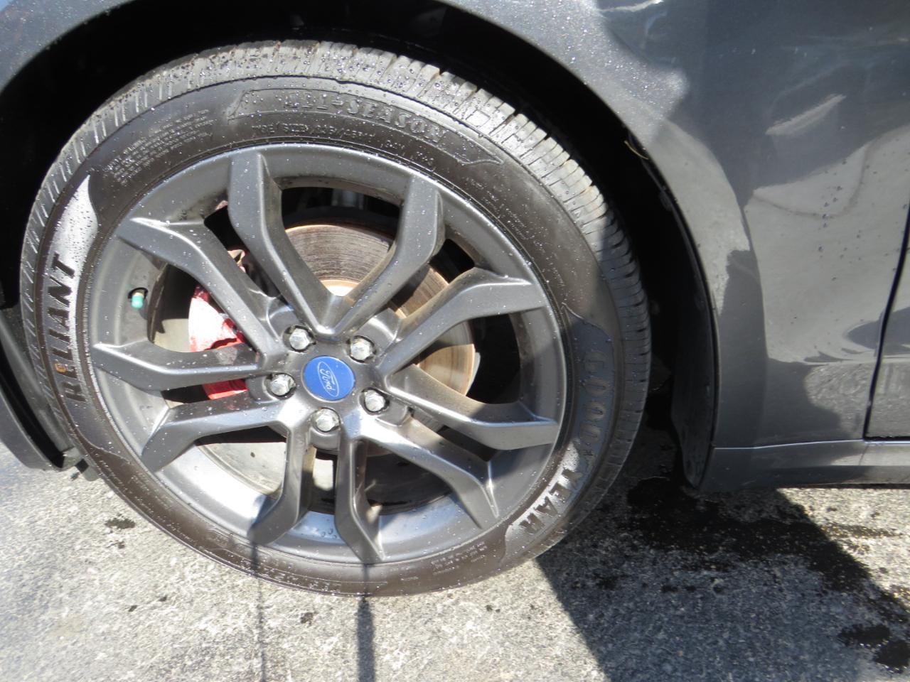 Ford Fusion SE FWD 2018