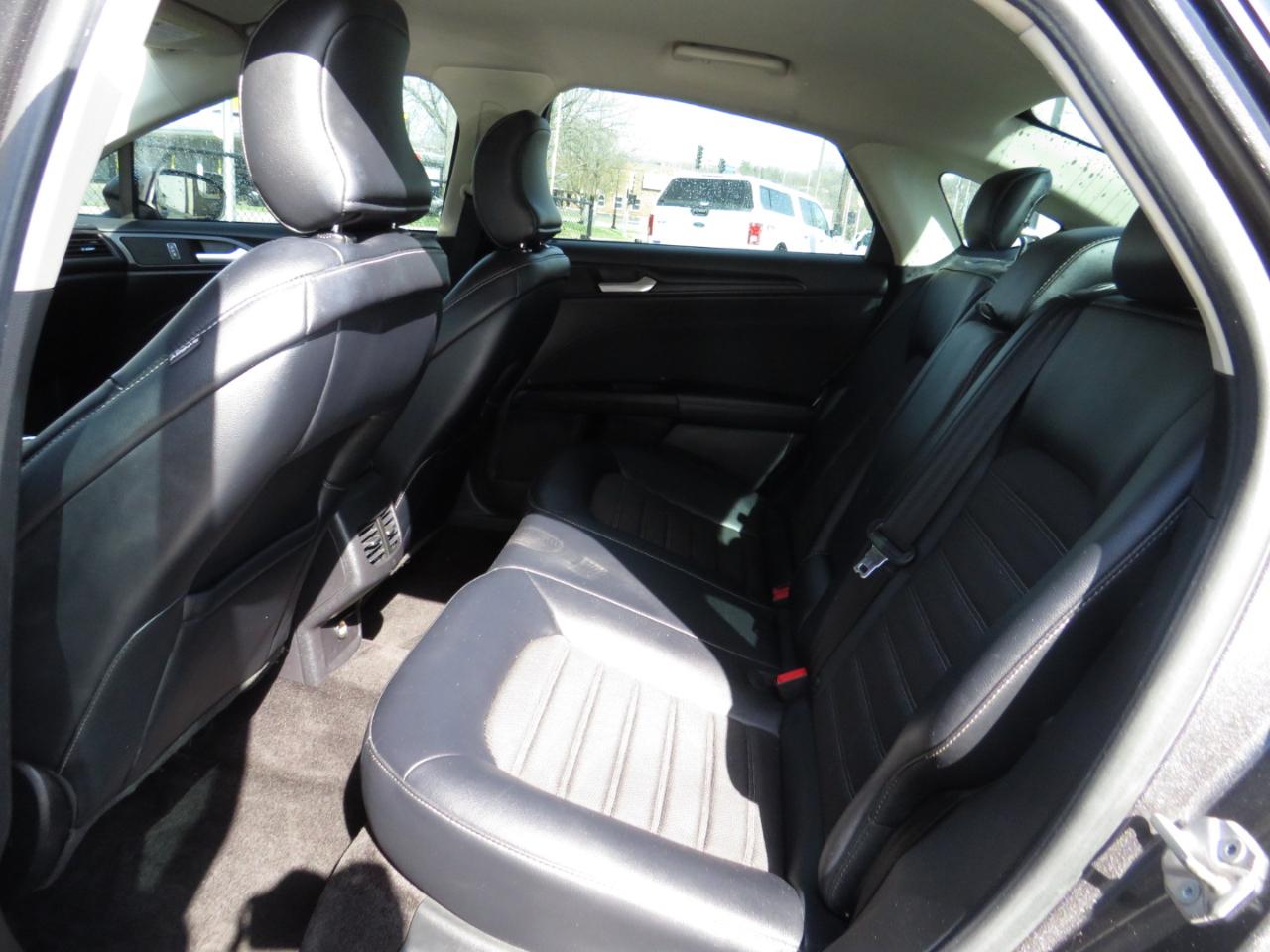 Ford Fusion SE FWD 2018