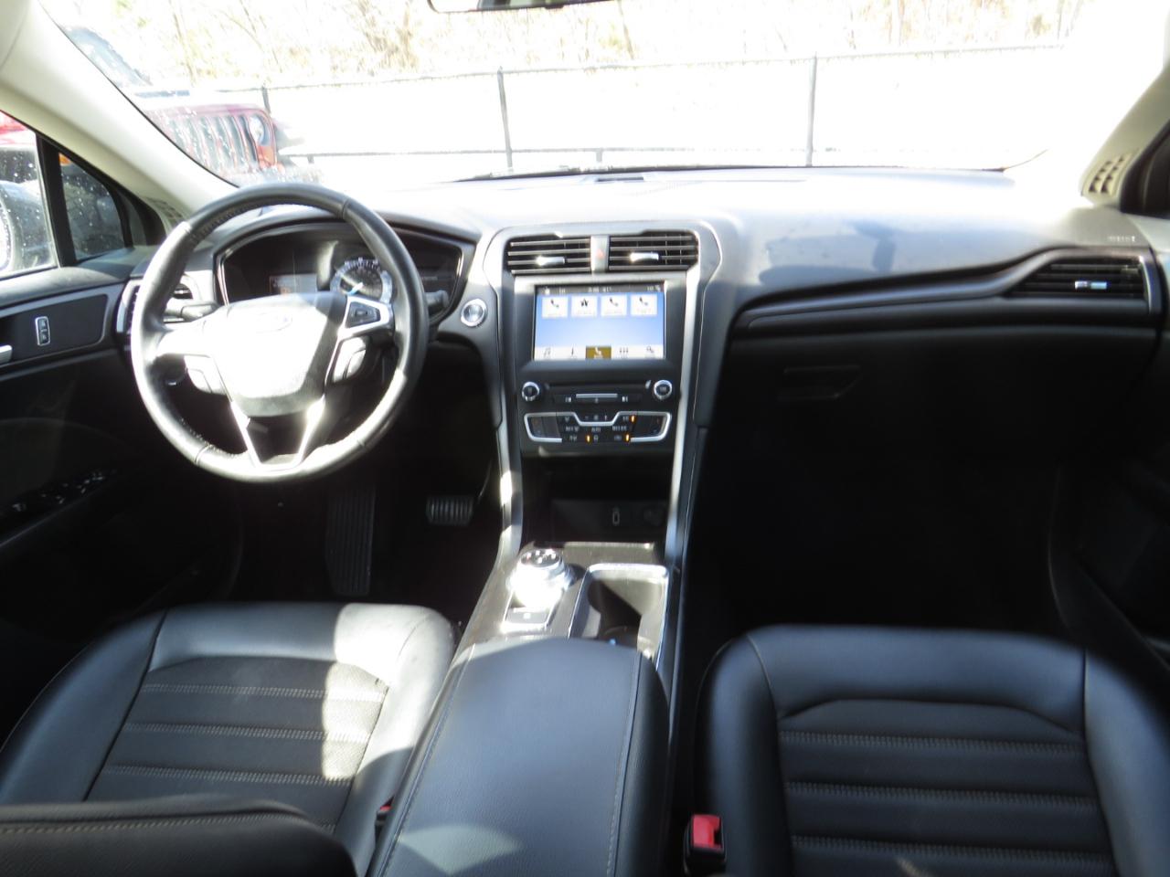 Ford Fusion SE FWD 2018