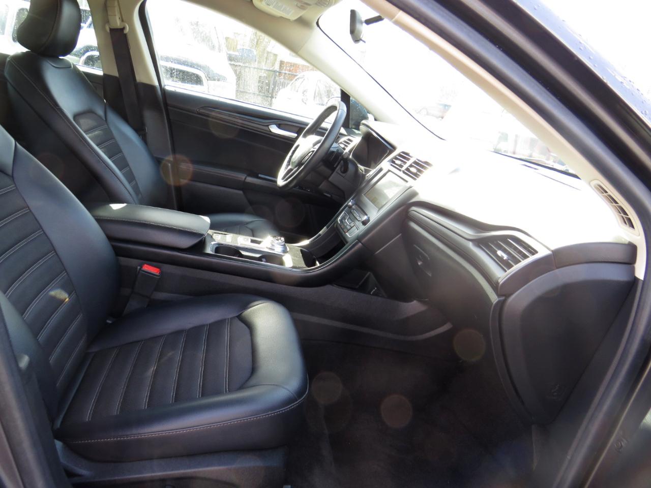 Ford Fusion SE FWD 2018