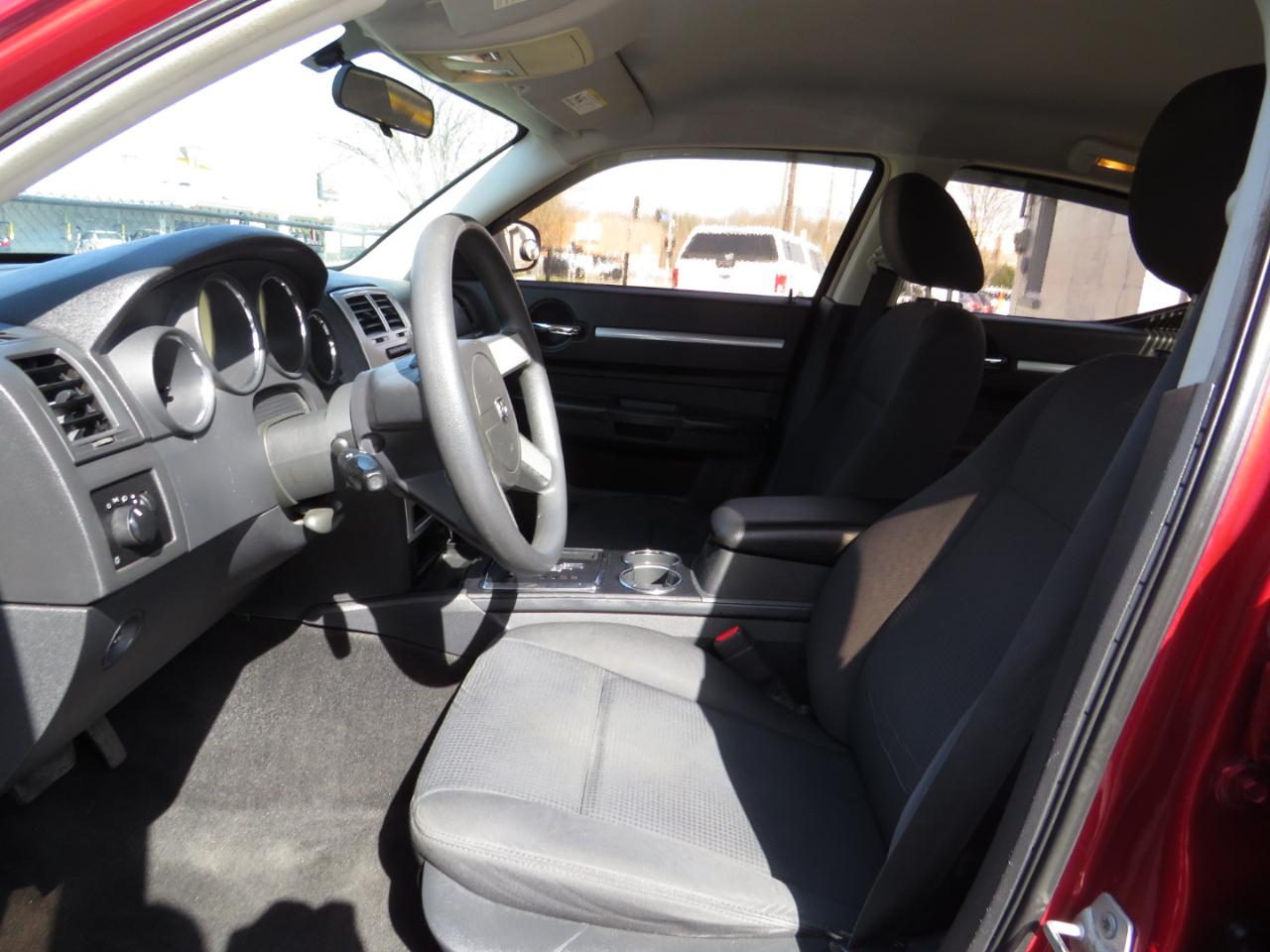 Dodge Charger 4dr Sdn SE RWD 2009