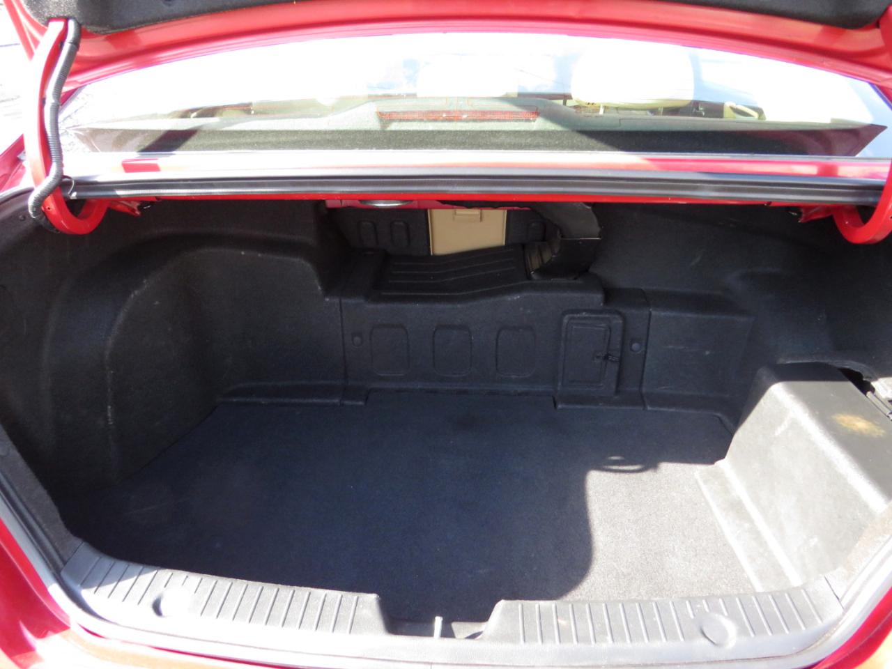 Hyundai Sonata 4dr Sdn 2.4L Auto Hybrid 2012