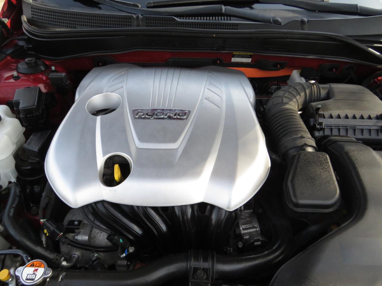 Hyundai Sonata 4dr Sdn 2.4L Auto Hybrid 2012