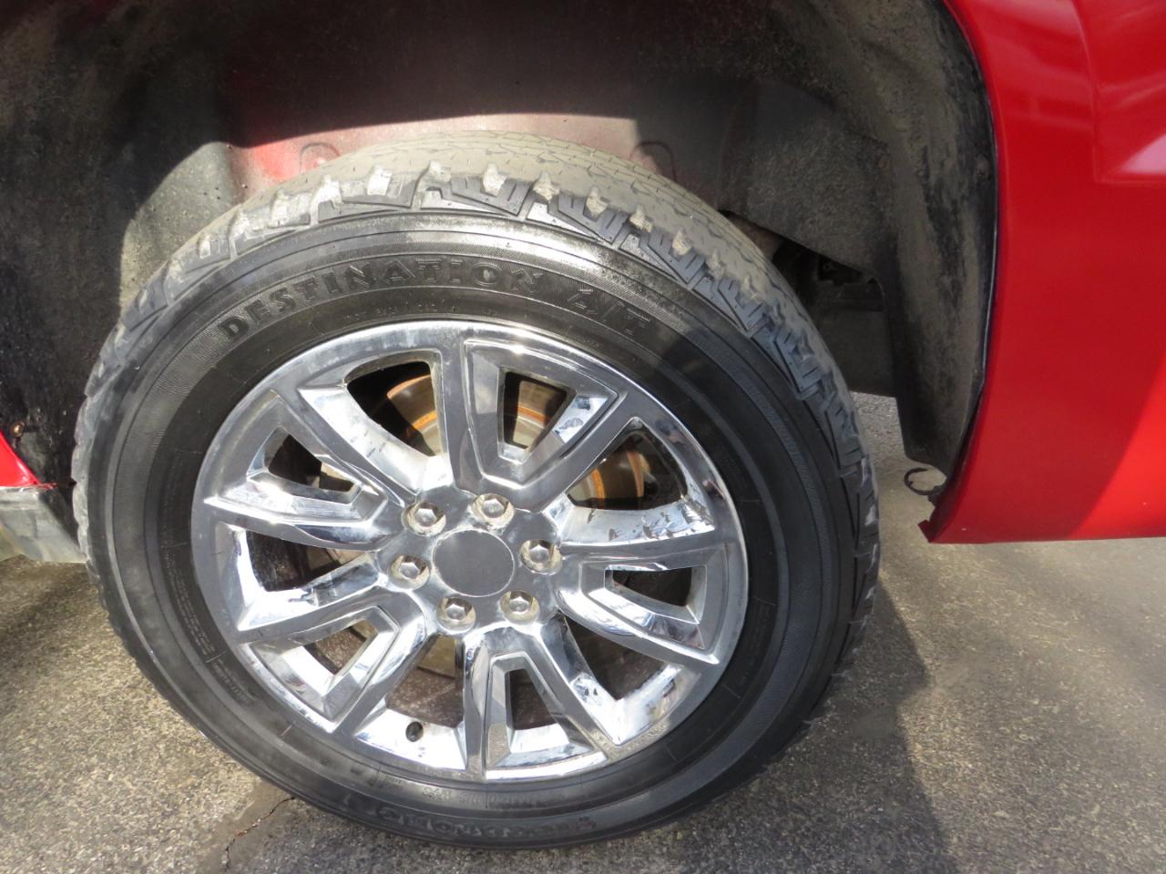 Chevrolet Avalanche 4WD Crew Cab LTZ 2011