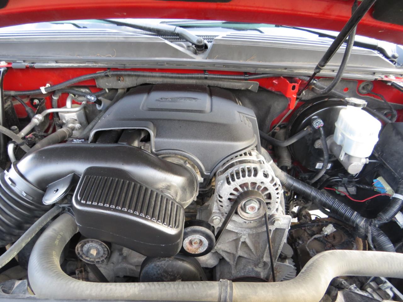 Chevrolet Avalanche 4WD Crew Cab LTZ 2011