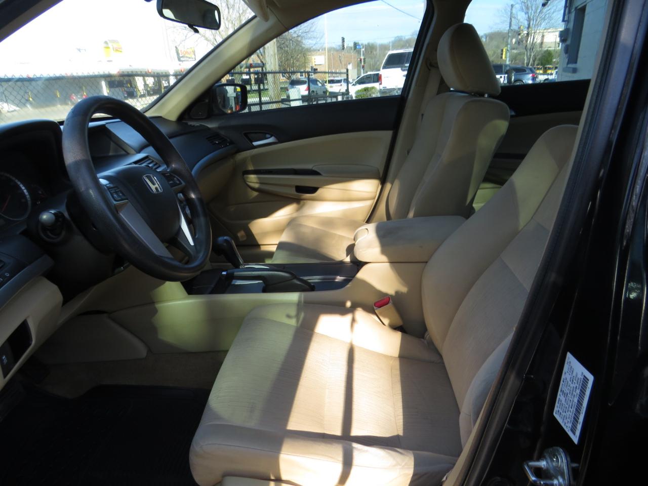 Honda Accord Sdn 4dr I4 Auto LX 2012