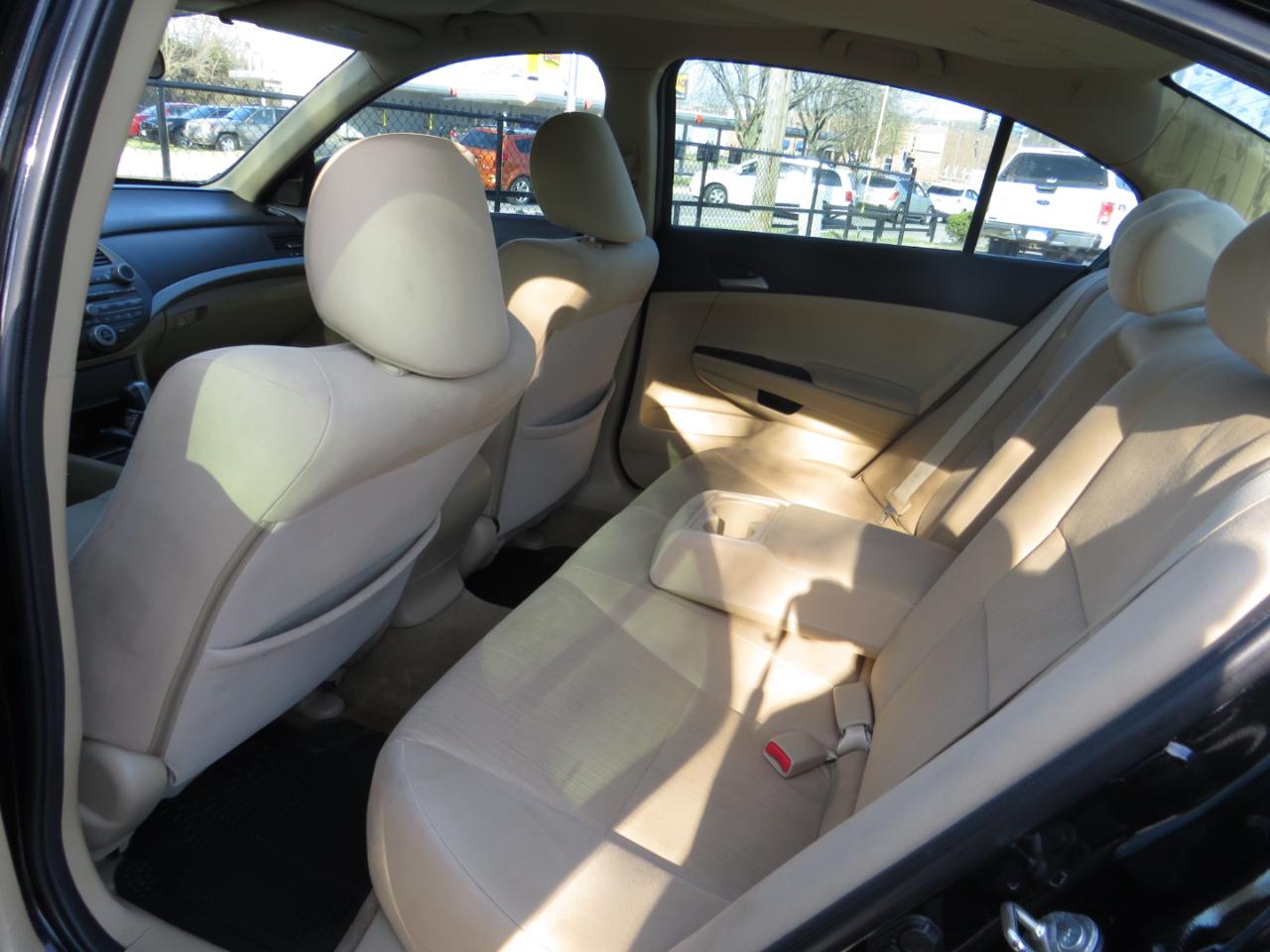 Honda Accord Sdn 4dr I4 Auto LX 2012