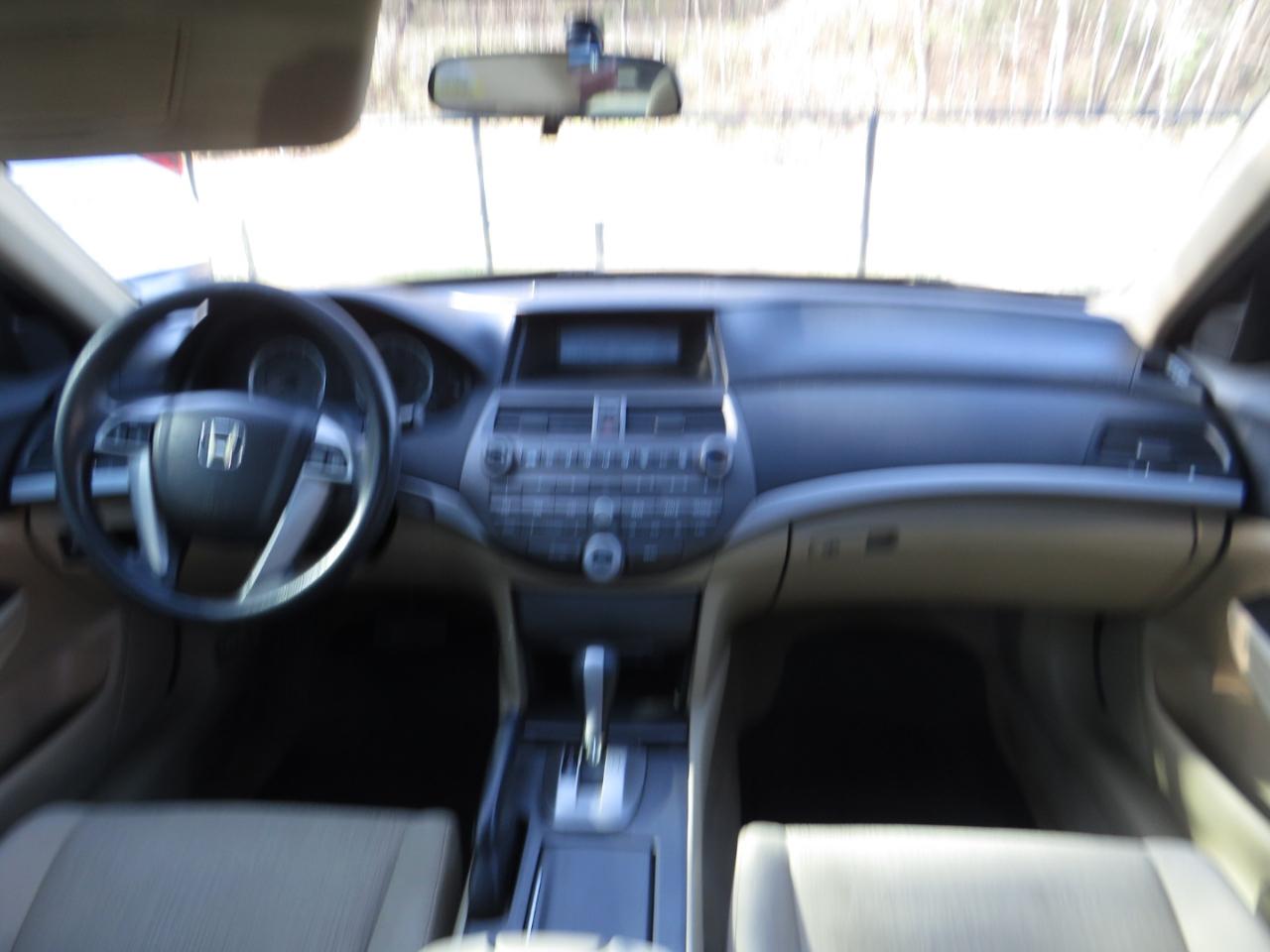 Honda Accord Sdn 4dr I4 Auto LX 2012