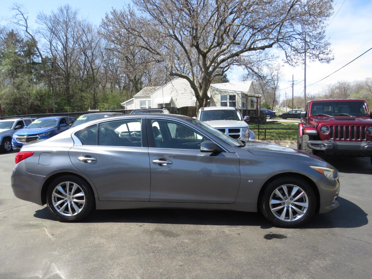 Infiniti Q50 4dr Sdn Premium AWD 2014