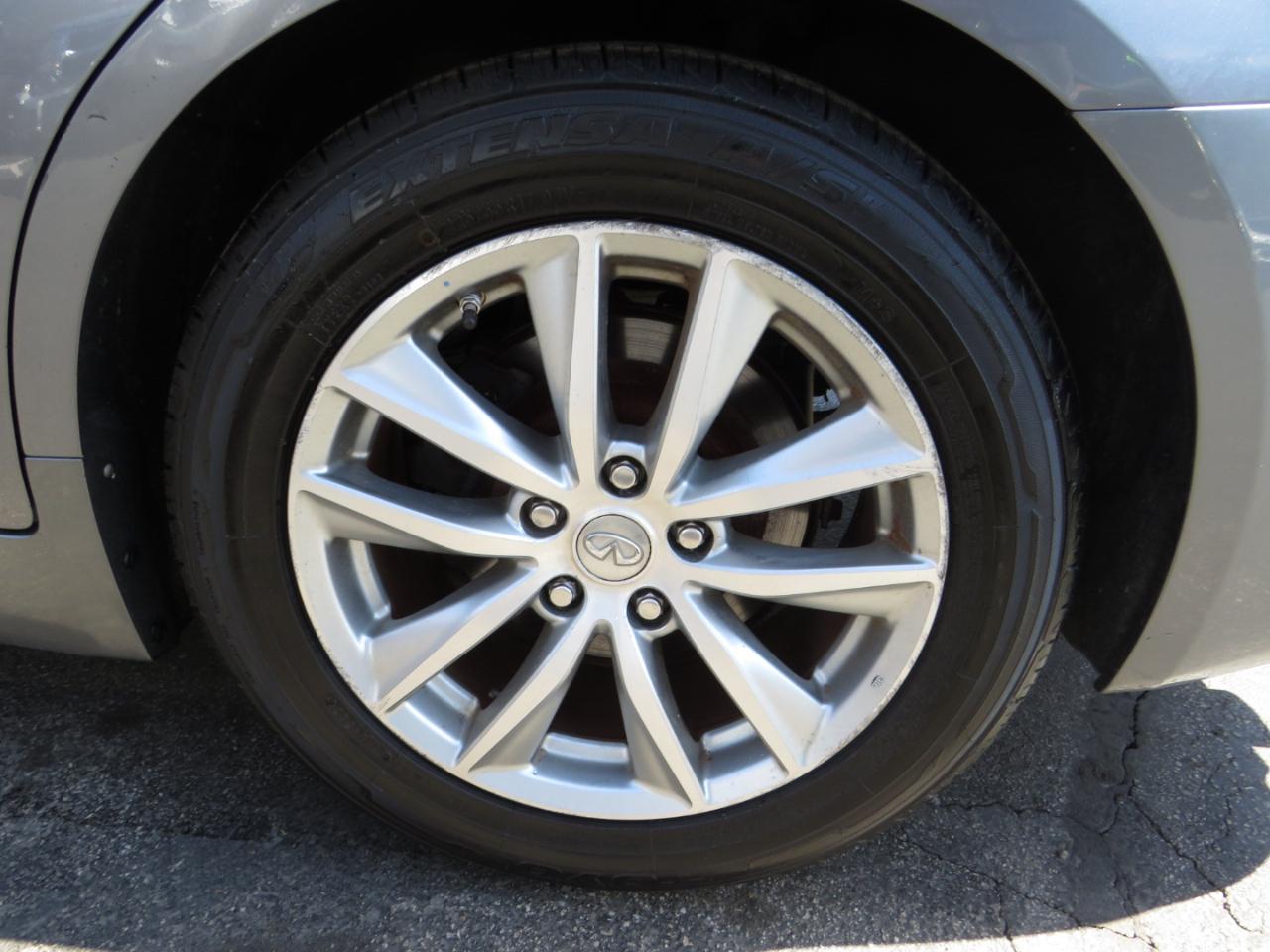 Infiniti Q50 4dr Sdn Premium AWD 2014